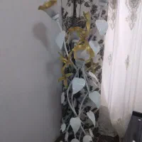 آباژور ایستاده