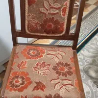 صندلی چوبی با پارچه مبلی گل برجسته|میز و صندلی غذاخوری|کازرون, |دیوار