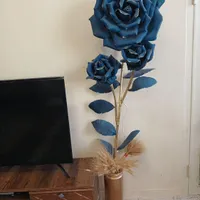 آباژور وگل کنار سالنی