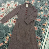 پالتو بلند|لباس|رباط‌کریم, الارد|دیوار