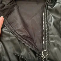 پافر (کاپشن)|لباس|میانه, |دیوار