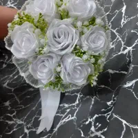 گل زیبای عروس