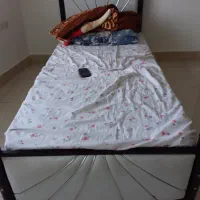 تخت تک نفره