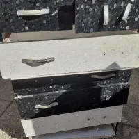 دراور فقط کشوهاش مشکل داره ک قابل تعمیره