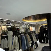 به یک فروشنده خانم جهت کار در مزون نیازمندیم