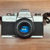دوربین آنالوگ Minolta SRT 200