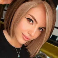 نیازمند مدل رایگان رنگ و فیس فریم و میکاپ