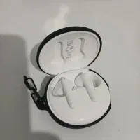 ایرپادQCy پرچم داره
