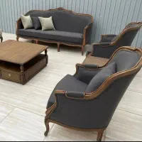 مبل نازی با مدیریت آقای انصاری با بهترین متریال