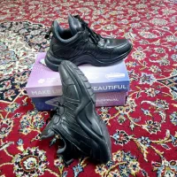 کفش راحتی اعلا|کیف، کفش، کمربند|بوشهر, |دیوار