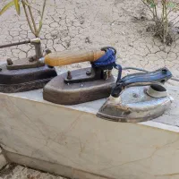 اتو قدیمی 3 عدد