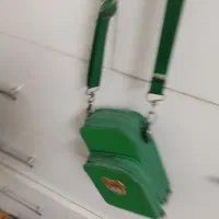 کیف نونو دسته زیباش شکسته ولی زیاد استفاده نشده