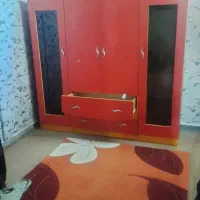 کمد MDF قرمز نوجوان با ویترین