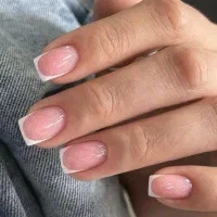 اموزش. کاشت ناخن