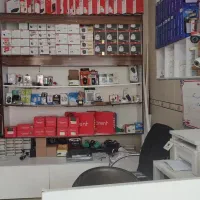 فروشنده خانم