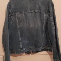 کت جین ابی تیره|لباس|شهریار, شهریار|دیوار