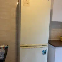 یخچال  به همراه فریزر