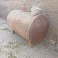 یک عدد تانک 2000لیتری