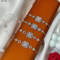 دستبند نقره امرالدکات کد 07413 بدون اجرت کادویی