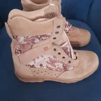 پوتین کوهنوردی سایز۴۴ و۴۱|کیف، کفش، کمربند|رشت, فلسطین|دیوار