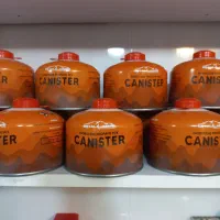 تعدادی کپسول گاز کوهنوردی خالی موجود