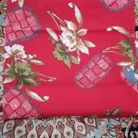 یک قواره پارچه برای دوخت بلوز یا شومیز