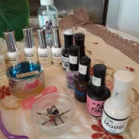 وسایل کاشت ناخن|آرایشی، بهداشتی، درمانی|بندر انزلی, باغ زمانی|دیوار