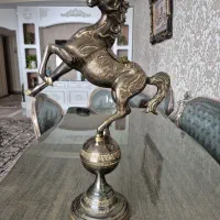 اسب برنجی قلم کاری شده