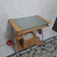 میز کامپیوتر چوپ و شیشه