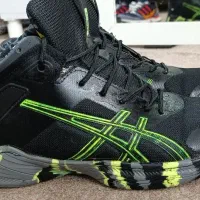 کتونی اورجینال اسیکس نیم ساق