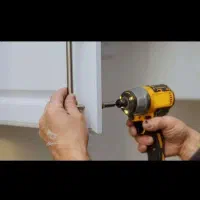 نصب انواع دربهای چوبی و کابینت