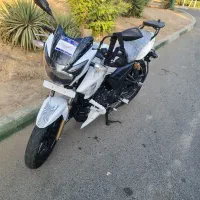 آپاچی ۱۸۰  سالم