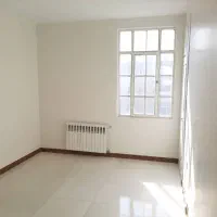 فروش خانه ویلایی ۱۴۳متر ۹۰متر بنا۲خواب ۱۵متر مغازه