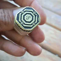 انگشتر نماد بی نهات و ثروت