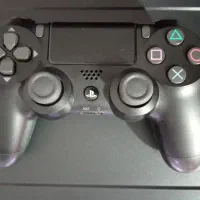 دسته ps4 در حد نو