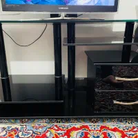 تلویزیون و میز