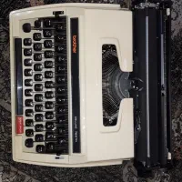 ماشین تحریر