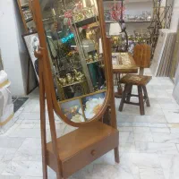 ایینه پایه دار کشو دار