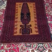 قالیچه ی دست بافت قدیمی ابعاد یک متر در یکونیم متر