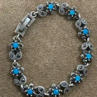 دستبند نگین آبی