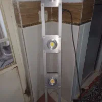 چراغ رشد و اتاقک گلخانه