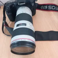 دوربین عکاسی و فیلم برداری حرفه ای با تمام وسایل