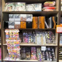 خرازی خطاط پخش عمده اکسسوری مو|عمده‌فروشی|بندر گناوه, |دیوار