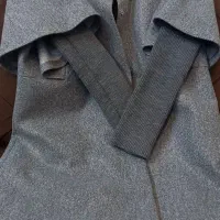 پالتو|لباس|اصفهان, پروین|دیوار