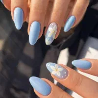 آفر ویژه ناخن فقط تا ۵ تیر