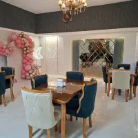 میز و صندلی غذاخوری مدل فلامینگو در حد نو