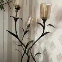 آباژور ایستاده