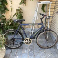 دوچرخه 28|دوچرخه، اسکیت، اسکوتر|اندیشه, اندیشه فاز ۵|دیوار