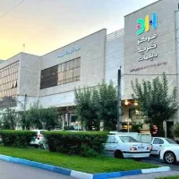 فروشنده خانم ( پاره وقت )در بوتیک لباس زنانه