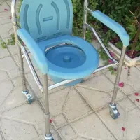 صندلی چرخ دار حمام و فرنگی تاشو